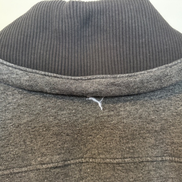 Puma Heather Gray Zip Up & Snap Sweater Size Large w/Black Wide Collar Accent - Picture 9 of 11